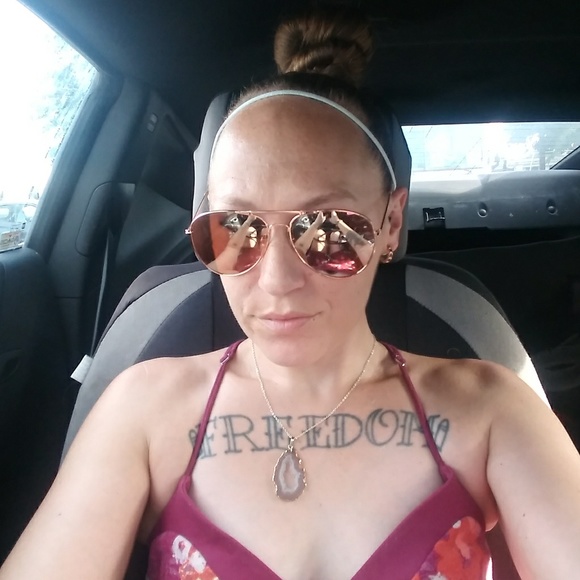 Hi I'm Jessicat!! a Trusted 5-Star Seller with Over 100 Sales!!! - Picture 3 of 12